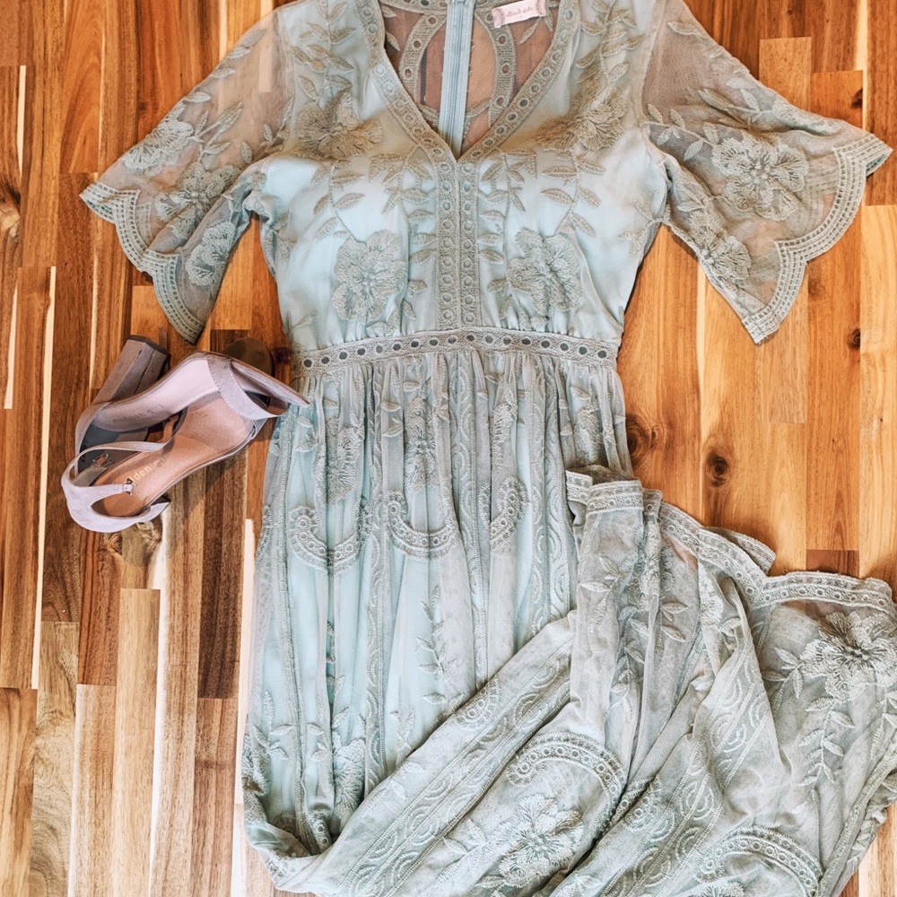 Lace dress